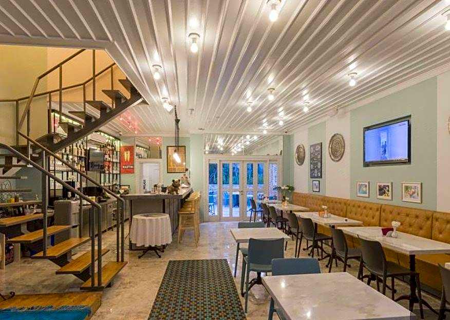 DELIGHT DELUXE HOTEL & SPA