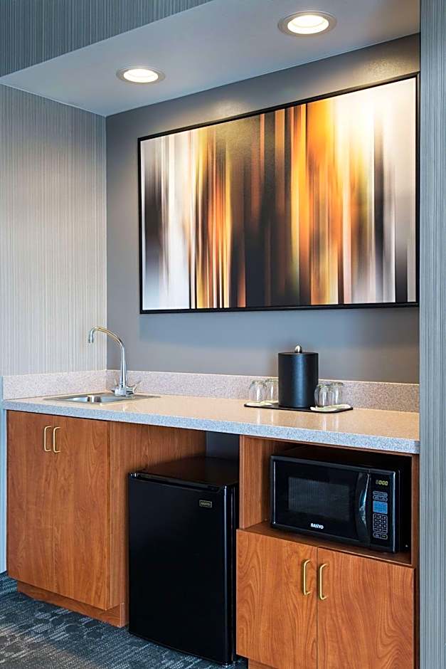 Sonesta Emeryville - San Francisco Bay Bridge