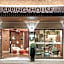 The Spring House Hotel Rome Vatican, Tapestry Collection by Hilton