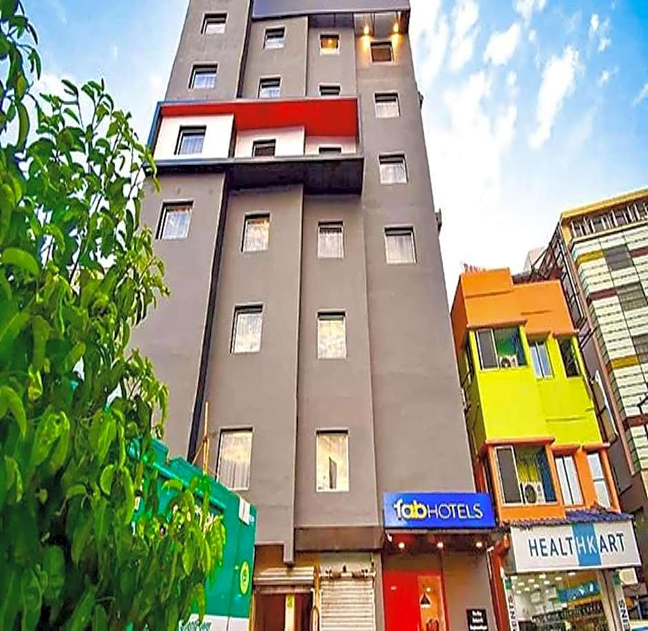 Super Townhouse VIP Road Formerly The Sky