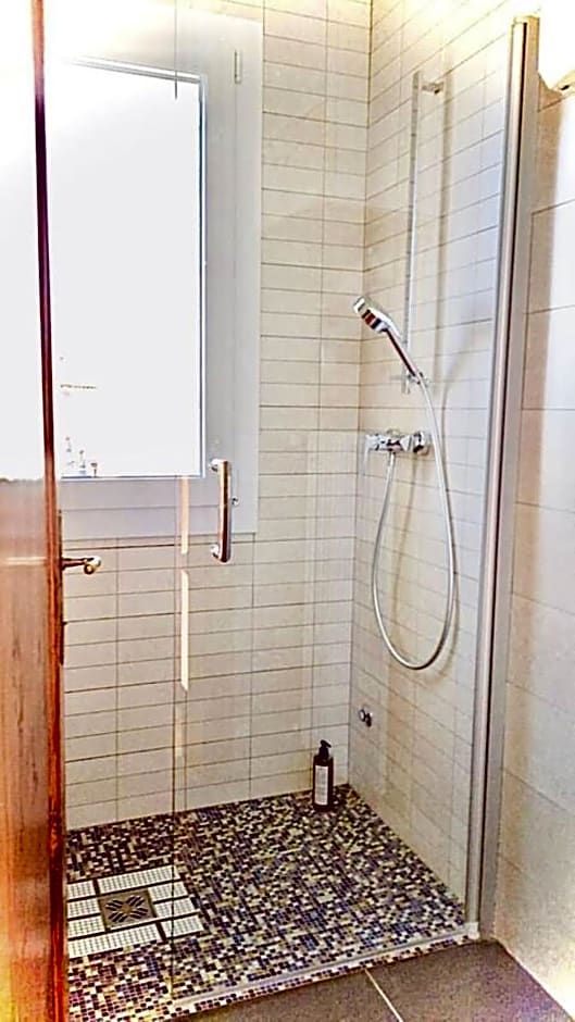 B&B Ernestine Family Home