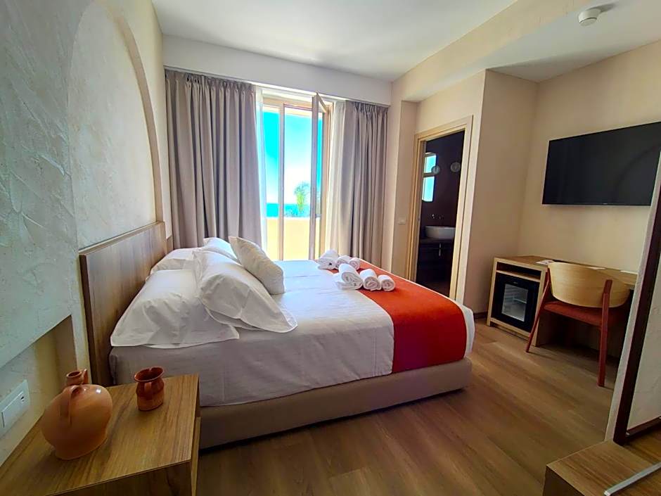 Beach Hotel Terracotta
