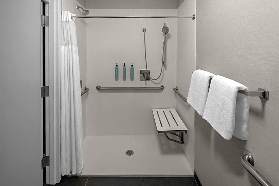Courtyard by Marriott Flint Grand Blanc