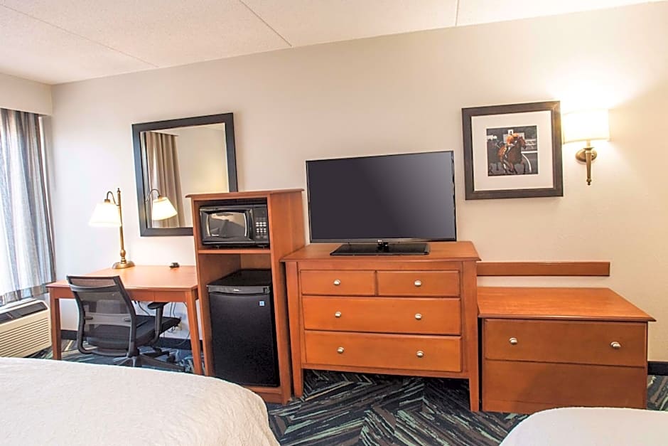 Hampton Inn By Hilton Louisville North/Clarksville