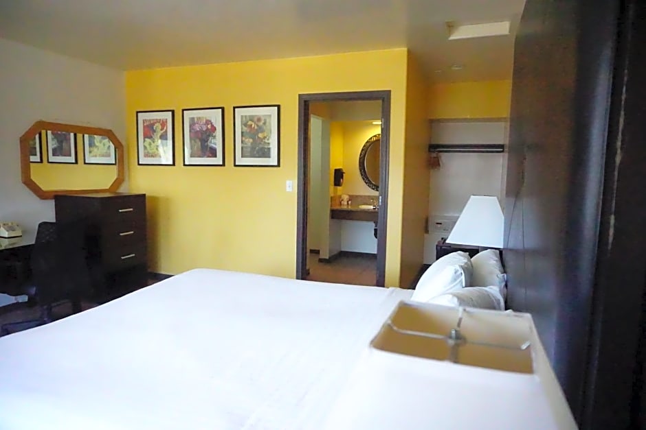 Casa Bella Inn Downtown LA