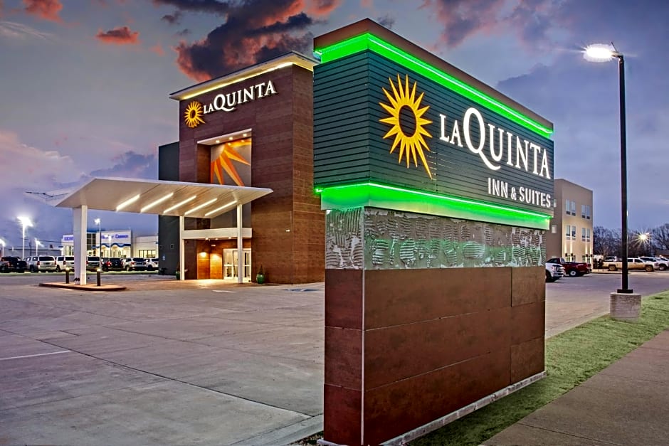 La Quinta Inn & Suites by Wyndham Ponca City