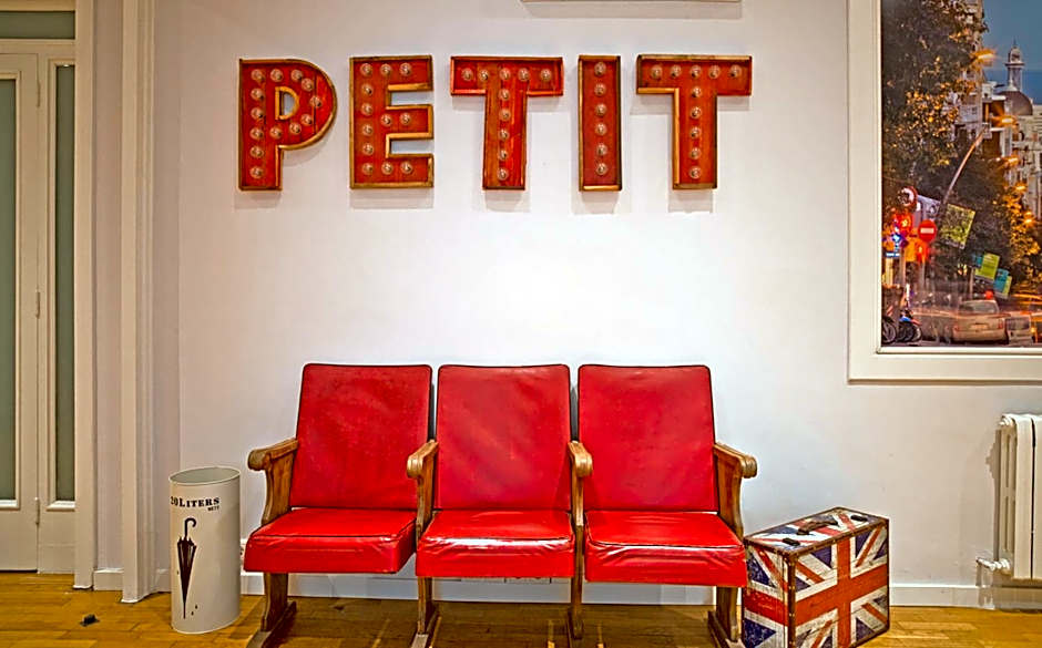 Petit Hotel