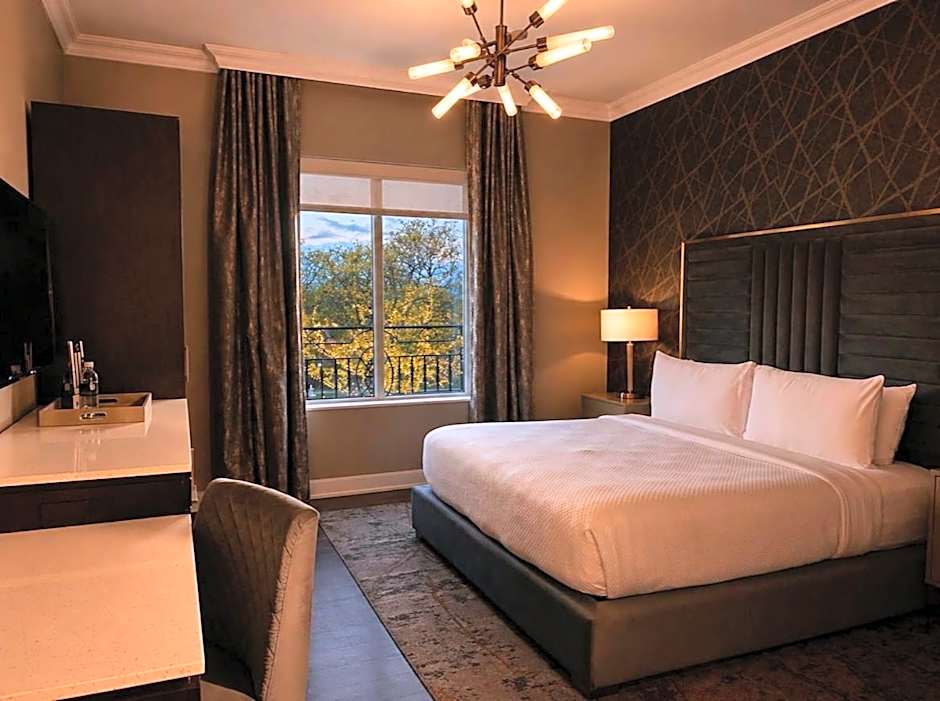 Chateau Grande Hotel