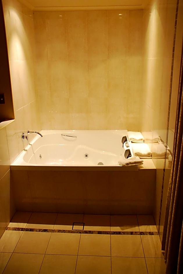 Desert Sand Motor Inn