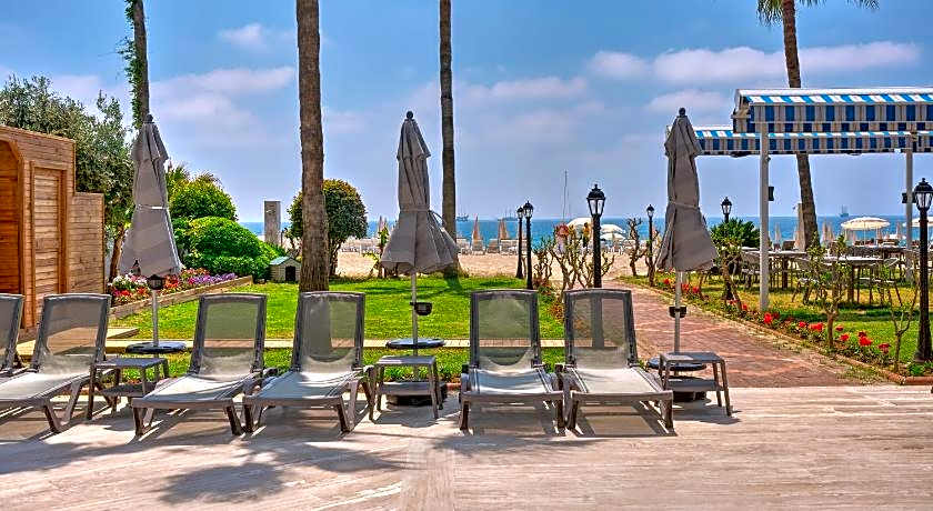 Elysee Beach Hotel