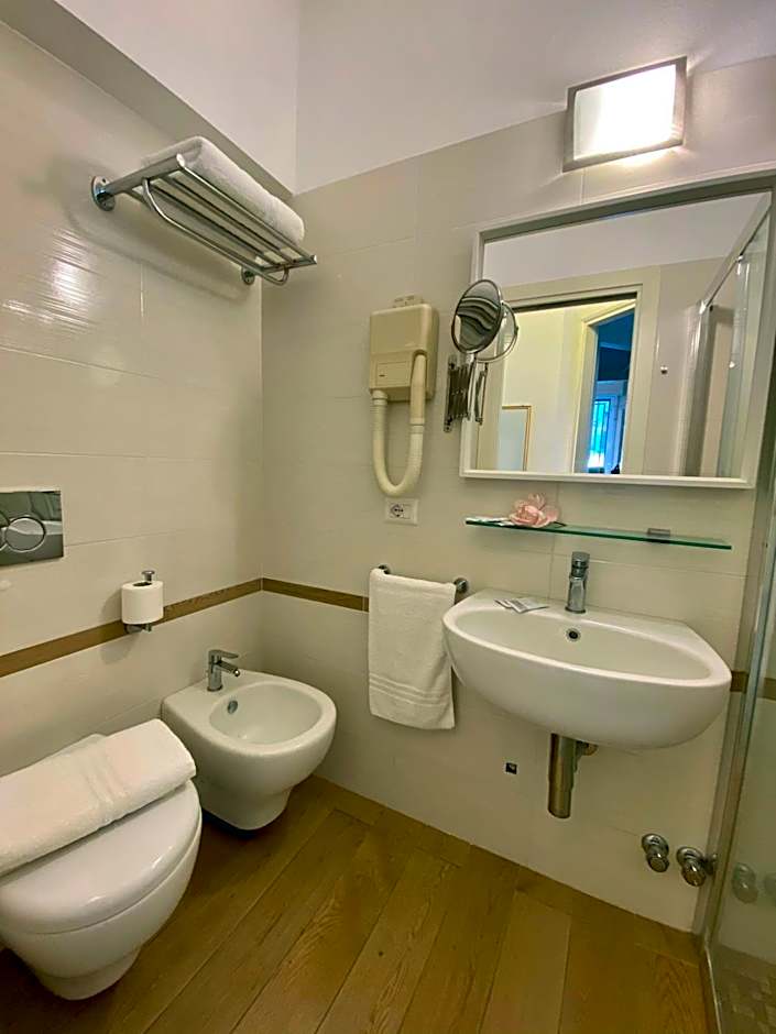 Villa Alda Suites & Rooms