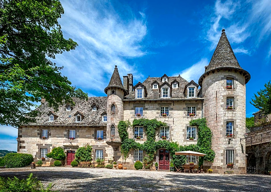 Chateau De Courbelimagne, Raulhac