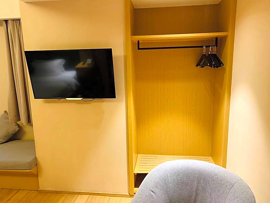 Ji Hotel Shanghai Kangqiao Xiuyan Road