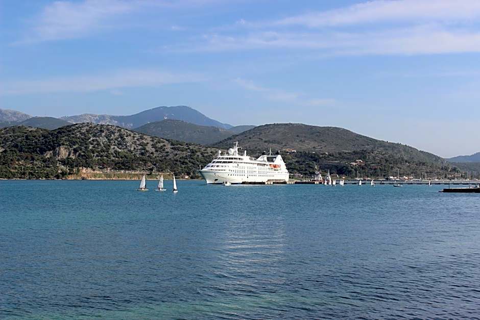 Rouchotas Apartments