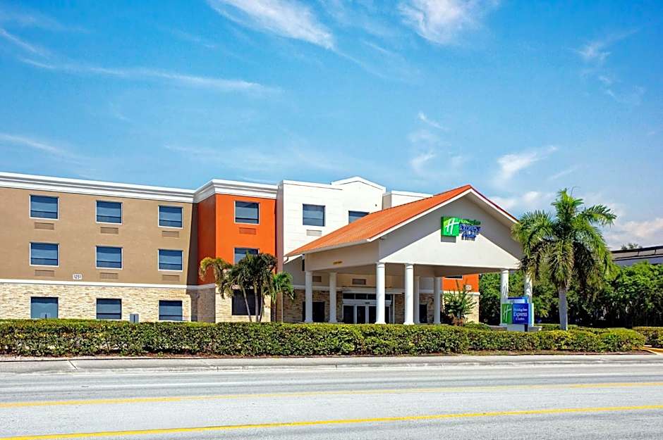 Holiday Inn Express & Suites Lantana By IHG