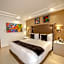 Victoria Crown Plaza Hotel