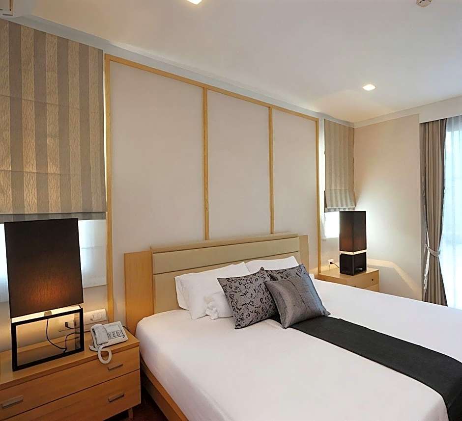 D Varee Montara Thonglor 25