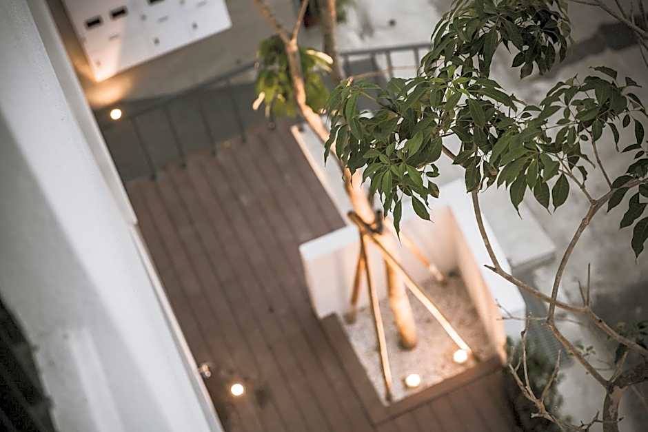 Tiin Tinn - Rivershore B&B
