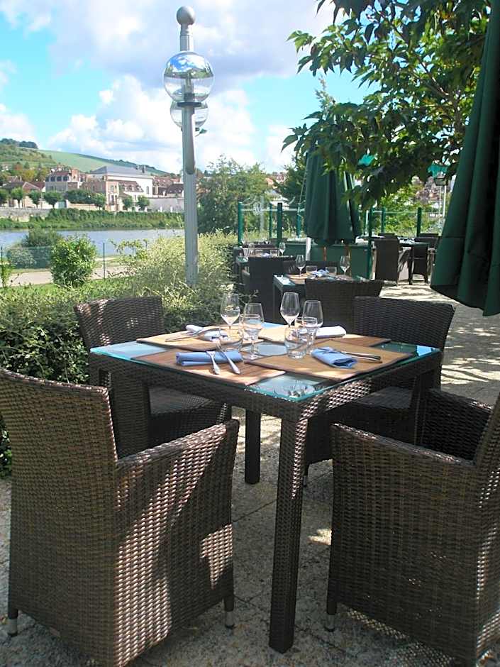 Hôtel Restaurant Le Rive Gauche