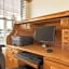 Country Inn & Suites by Radisson, Milwaukee Airport, WI