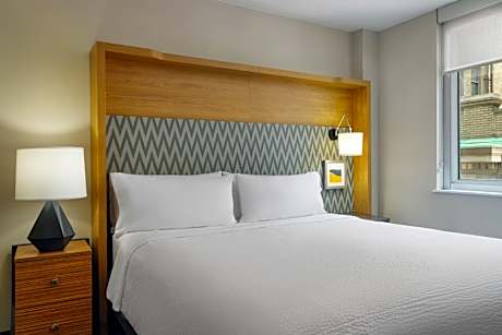 King Room with Mobility Accessible Roll-In Shower