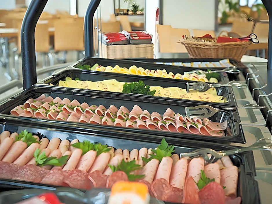 Haus International Hostel