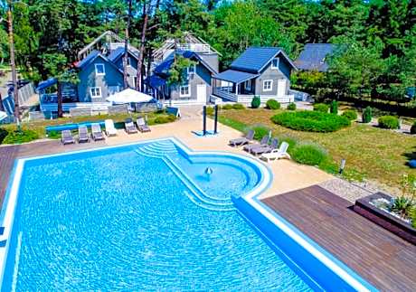 APARTAMENTY przy plaży z basenem z podgrzewaną wodą i mini SPA - Ośrodek Kolonijno-Wczasowy Mewa