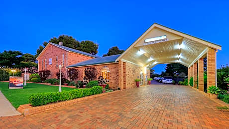 North Parkes Motel
