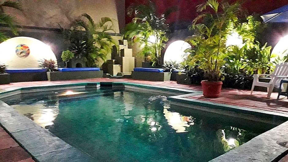 Solimar Inn Suites