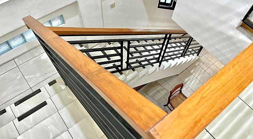 Capital O 3461 Mystays