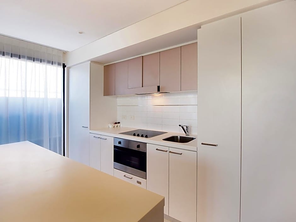 Oaks Adelaide Horizons Suites