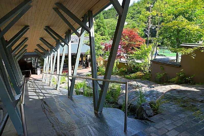 Yunohana Onsen Omotenashinoyado Keizankaku Hotel