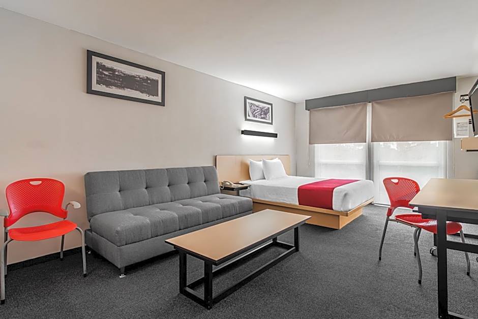 City Express by Marriott Querétaro Juríca