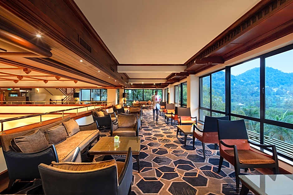 Earl's Regency Hotel