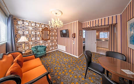 One-Bedroom Suite