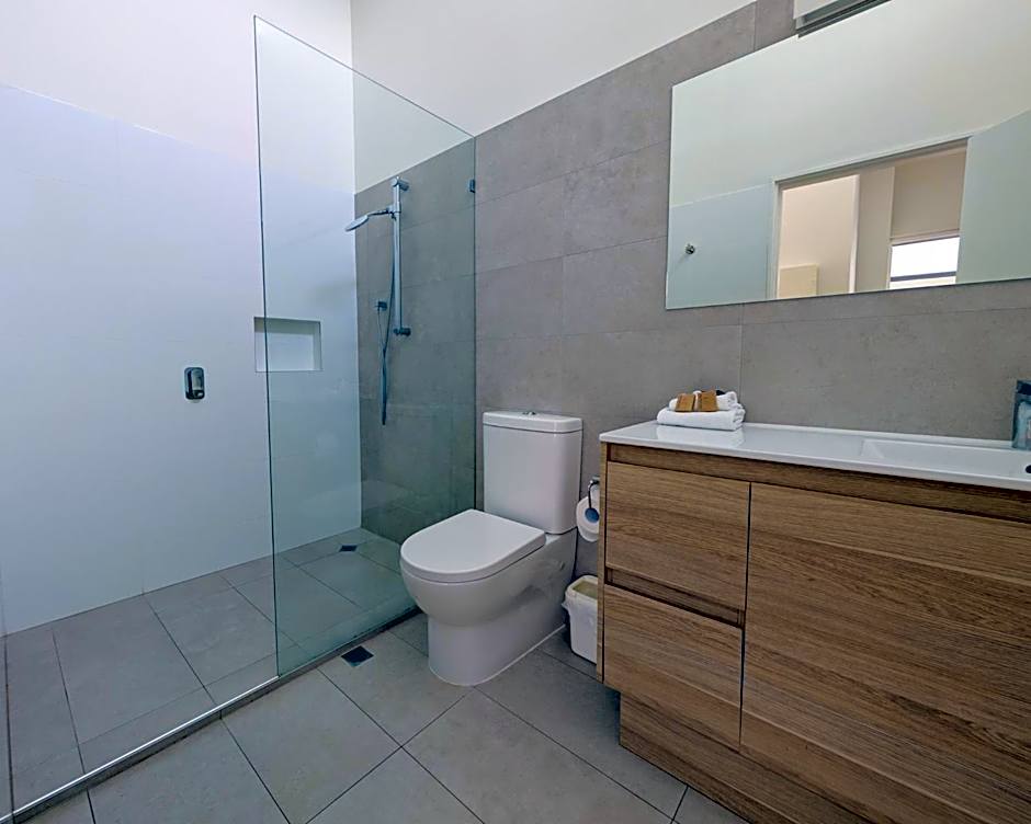 Noosa Parade Holiday Inn