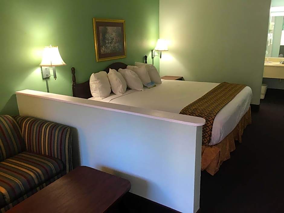 Days Inn by Wyndham Lavonia