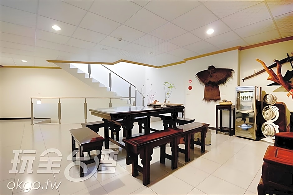 Sun Moon Lake Sunflower House