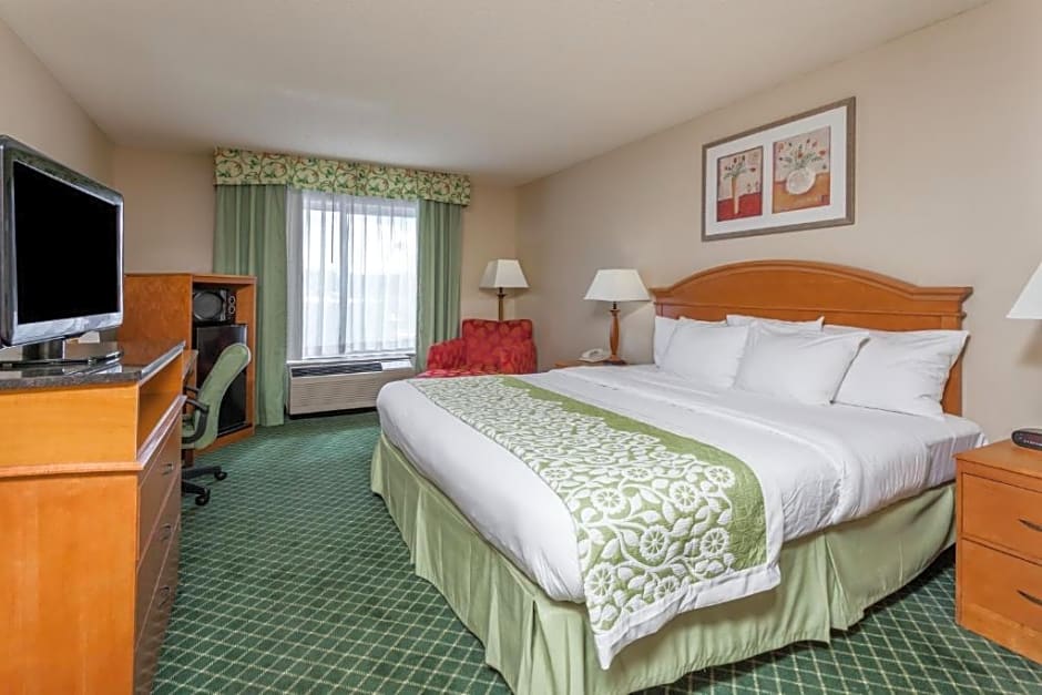 Photo 1 of 1 of 1 King Bed, Mobility Accessible