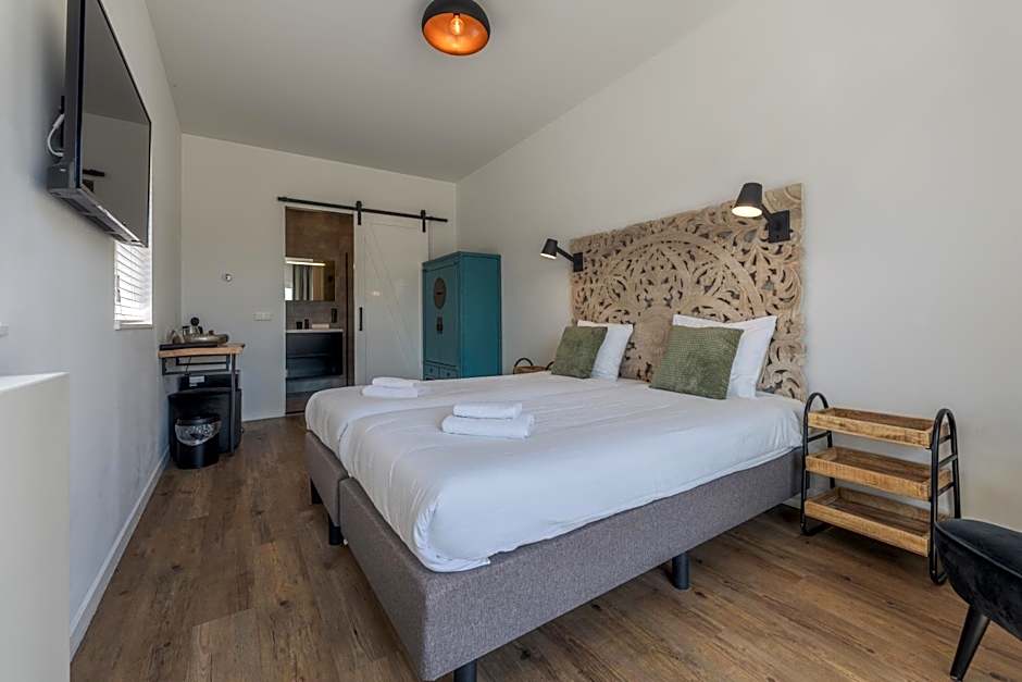 Strandhotel Dennenbos