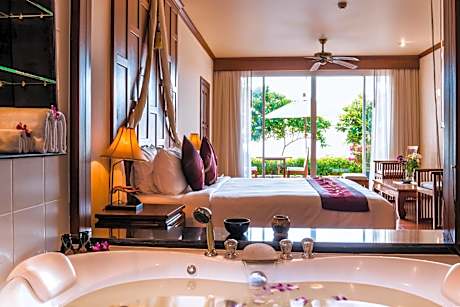 Premium Ocean Room with Pool Access