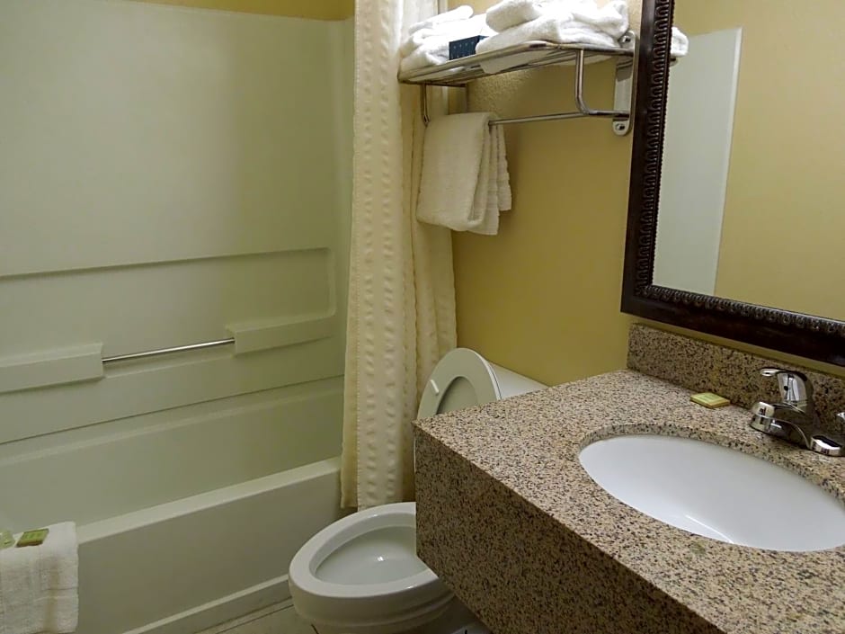 Super 8 by Wyndham Harrisonburg