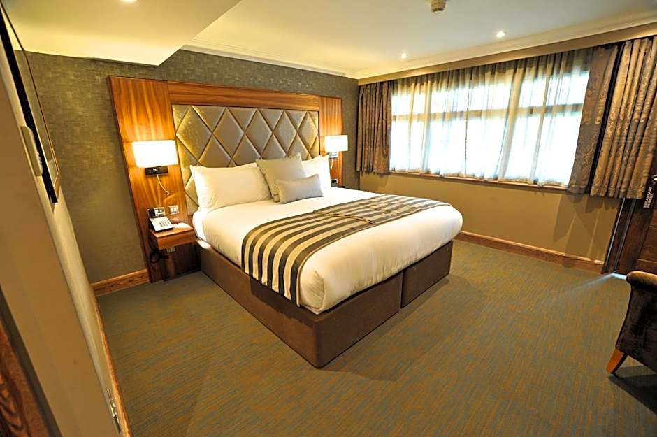 Frensham Pond Country House Hotel & Spa