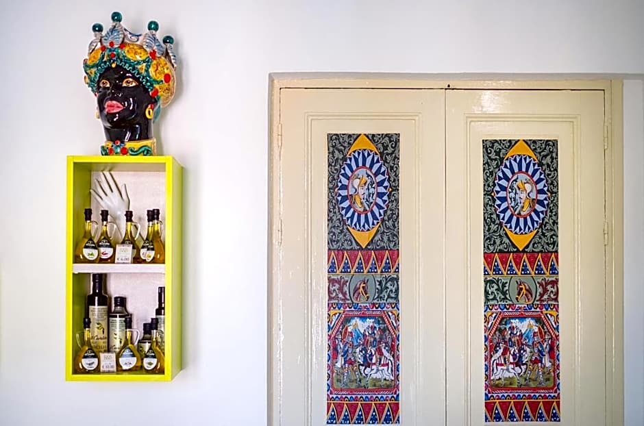 THE PALACE B&B and Apartments