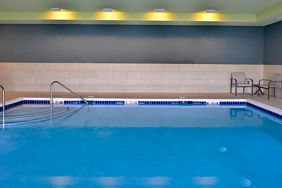 Holiday Inn Express And Suites Olathe West By IHG