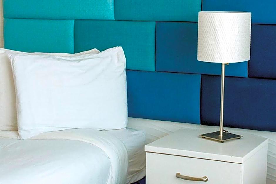 The Wave Hotel Condado