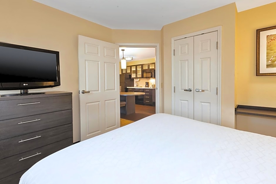 Candlewood Suites Polaris