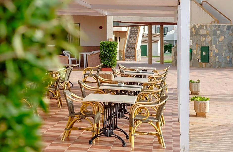 Apartamentos Lentiscos by MIJ