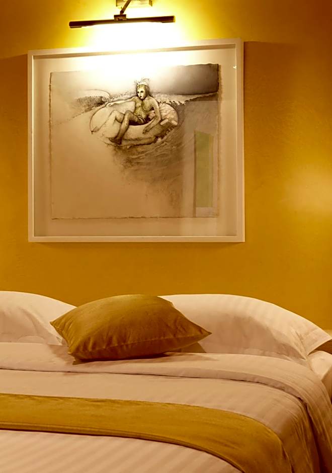 Voreina Gallery Suites