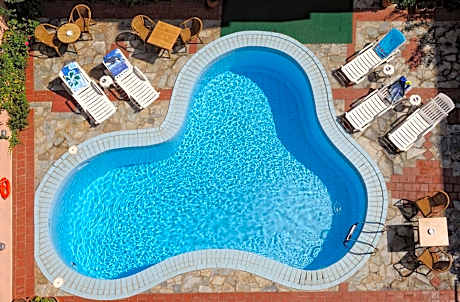 Cleopatra Apartments